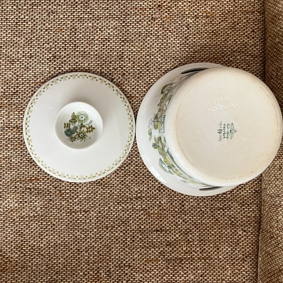 Vintage Figgjo lidded casserole, Market design - Picture 9 of 14